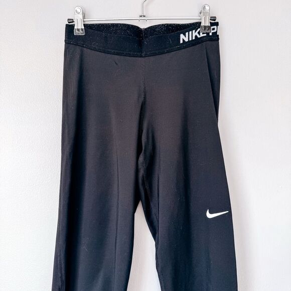 Nike Pro Black Dri-Fit Leggings Size Medium - Picture 3 of 8